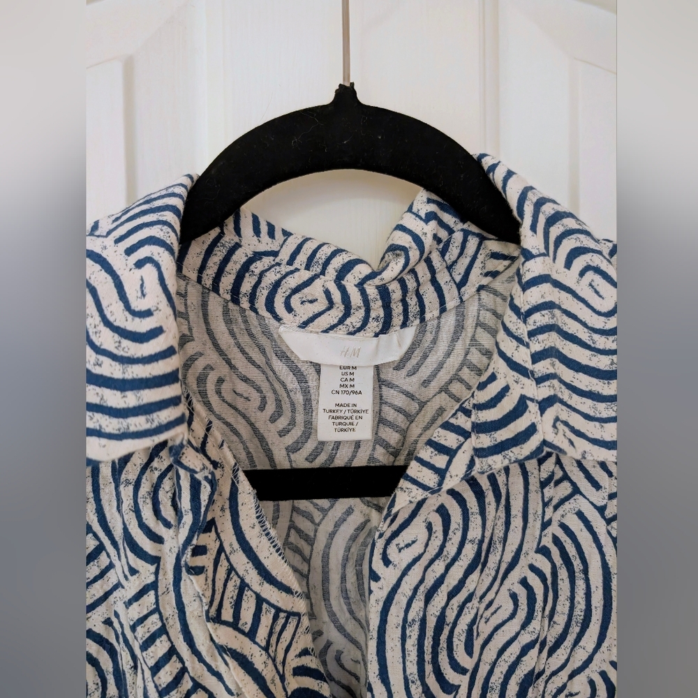 H&M Blue And White Patterned Belted Shirt Dress Size Medium - Picture 4 of 5